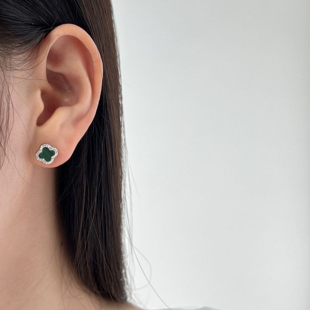 LUCKY CLOVER STERLING SILVER STUDS/MALACHITE